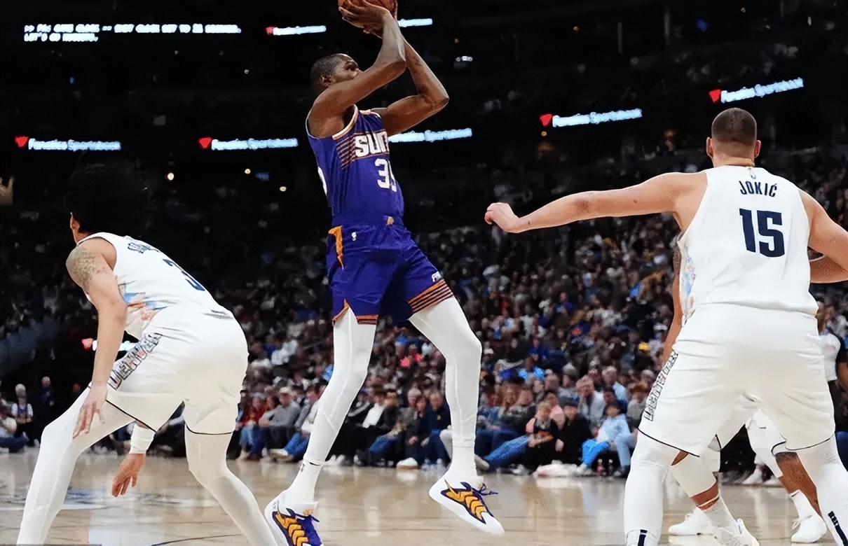 包含关键球员因伤缺阵，球队迎来重大考验的词条