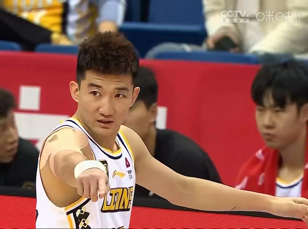 PG中国官网-火爆比赛！篮球队与对手激烈对抗的简单介绍