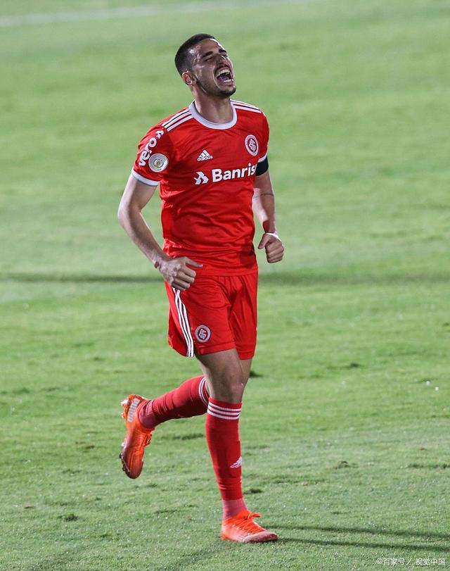 关于伯明翰城签下新后卫以强化防线的信息