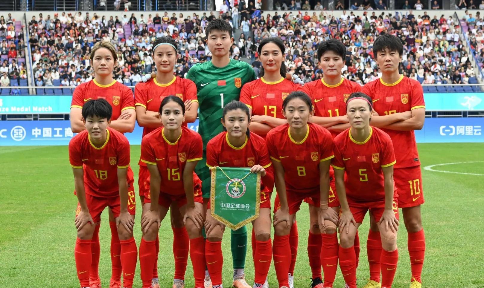 关于体育界焦点：女子足球联赛纷纷开战的信息