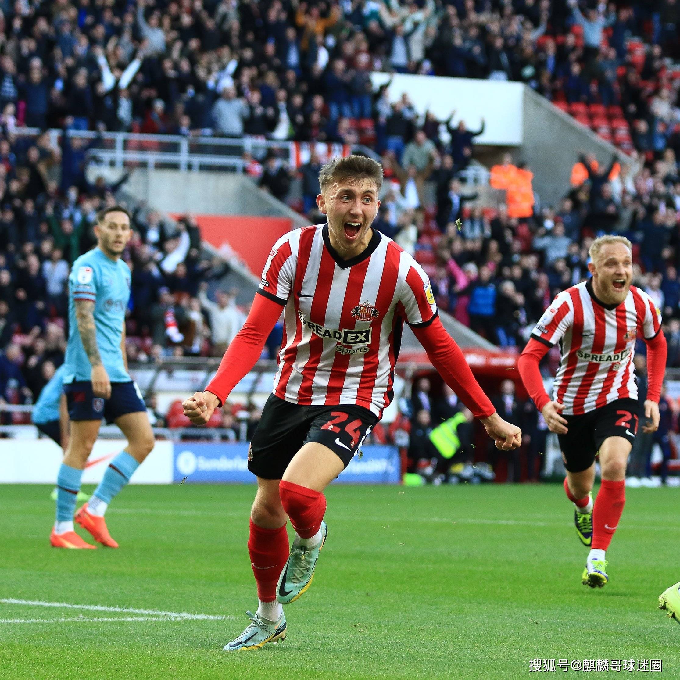 伯恩利客场遭遇惨败，英超保级压力加大