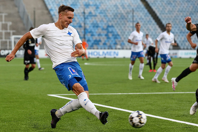 诺里奇城队员发挥不俗，取得重要比赛胜利