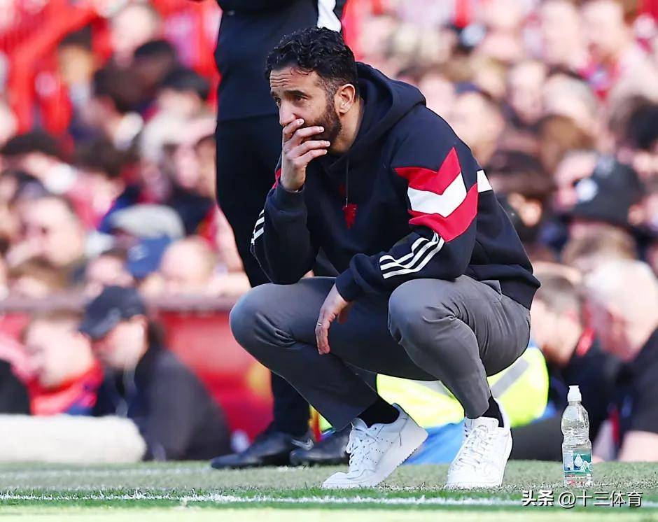 PG中国登录入口-包含曼联中场组织频犯错失，状态低迷难以扭转的词条