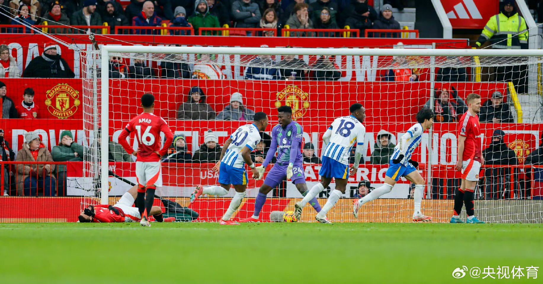 包含曼联中场组织频犯错失，状态低迷难以扭转的词条