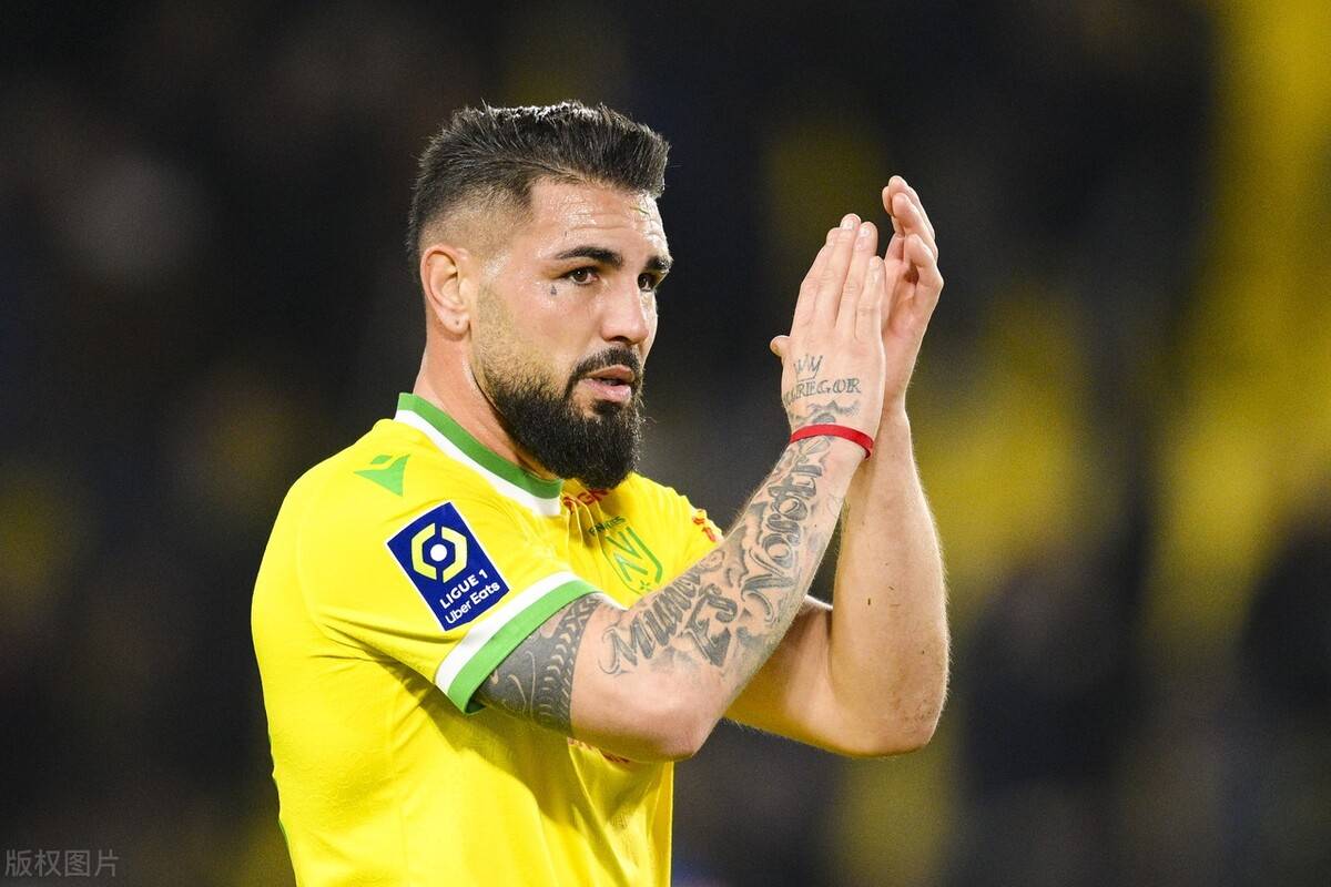 马赛攻守失衡，缺乏统一战线