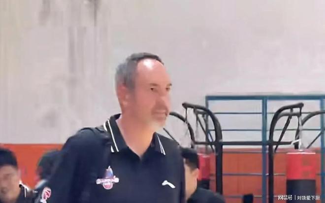 外籍教练改变球队风格，效果如何？