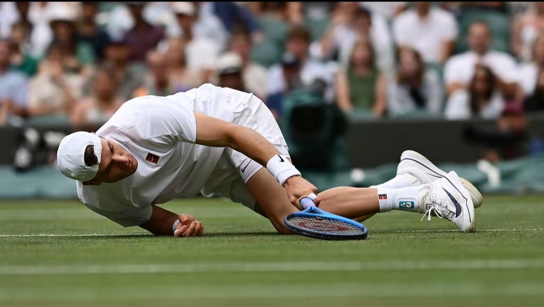 关于西班牙网球队血洗英国网球队，穆雷绝境逆转的信息