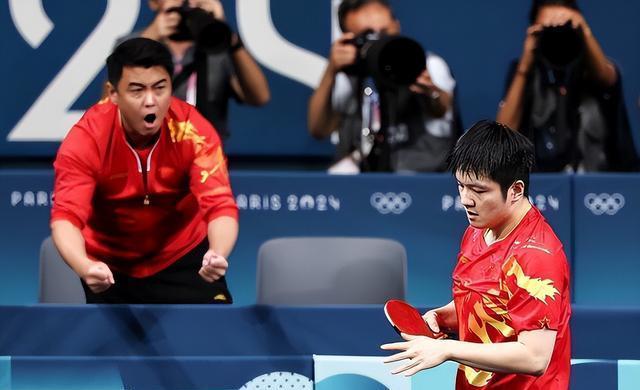 中国队鏖战德国队，王皓带队取胜