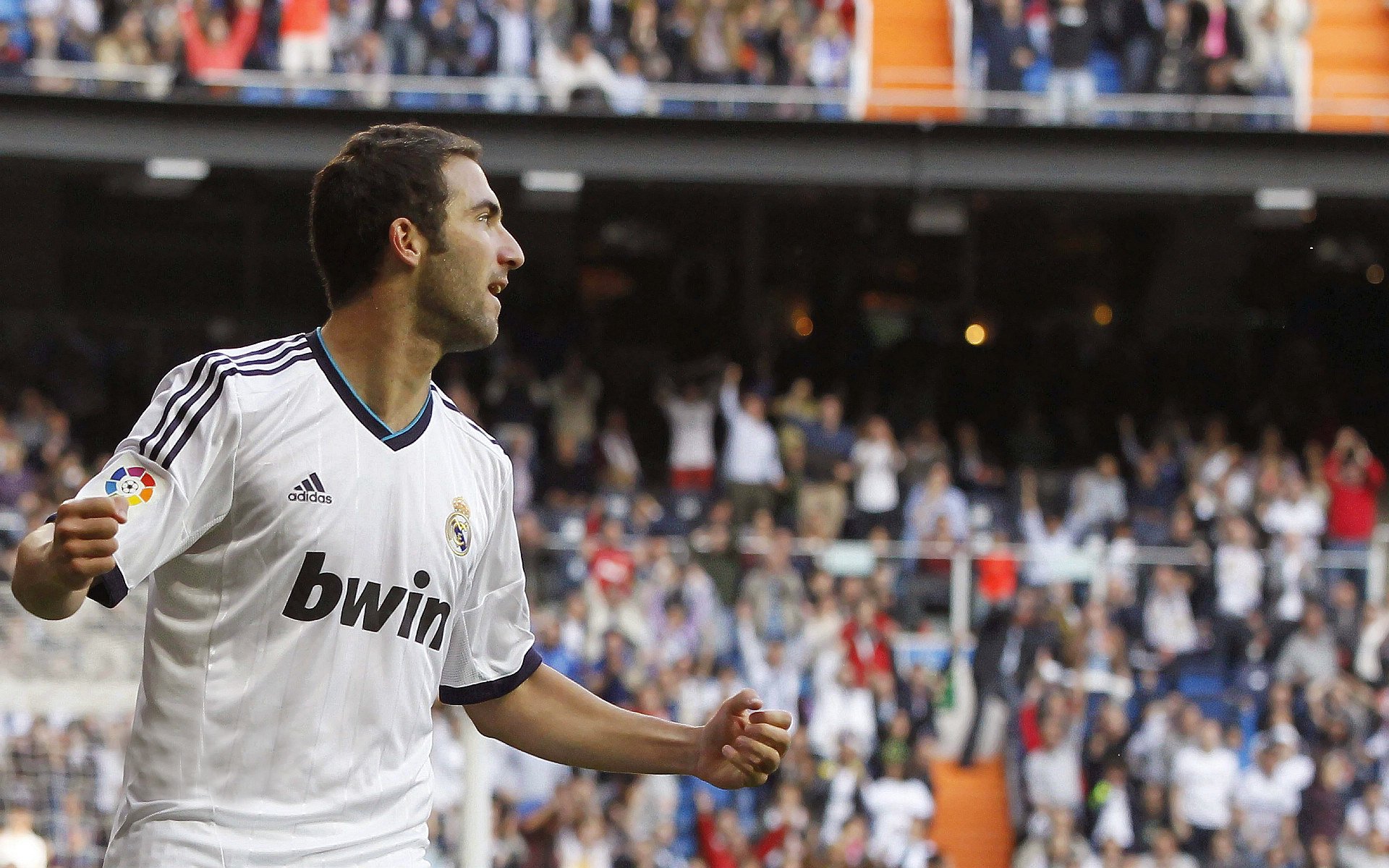 体育的平行宇宙，当全黑队怒吼遇见巴尔韦德的子弹