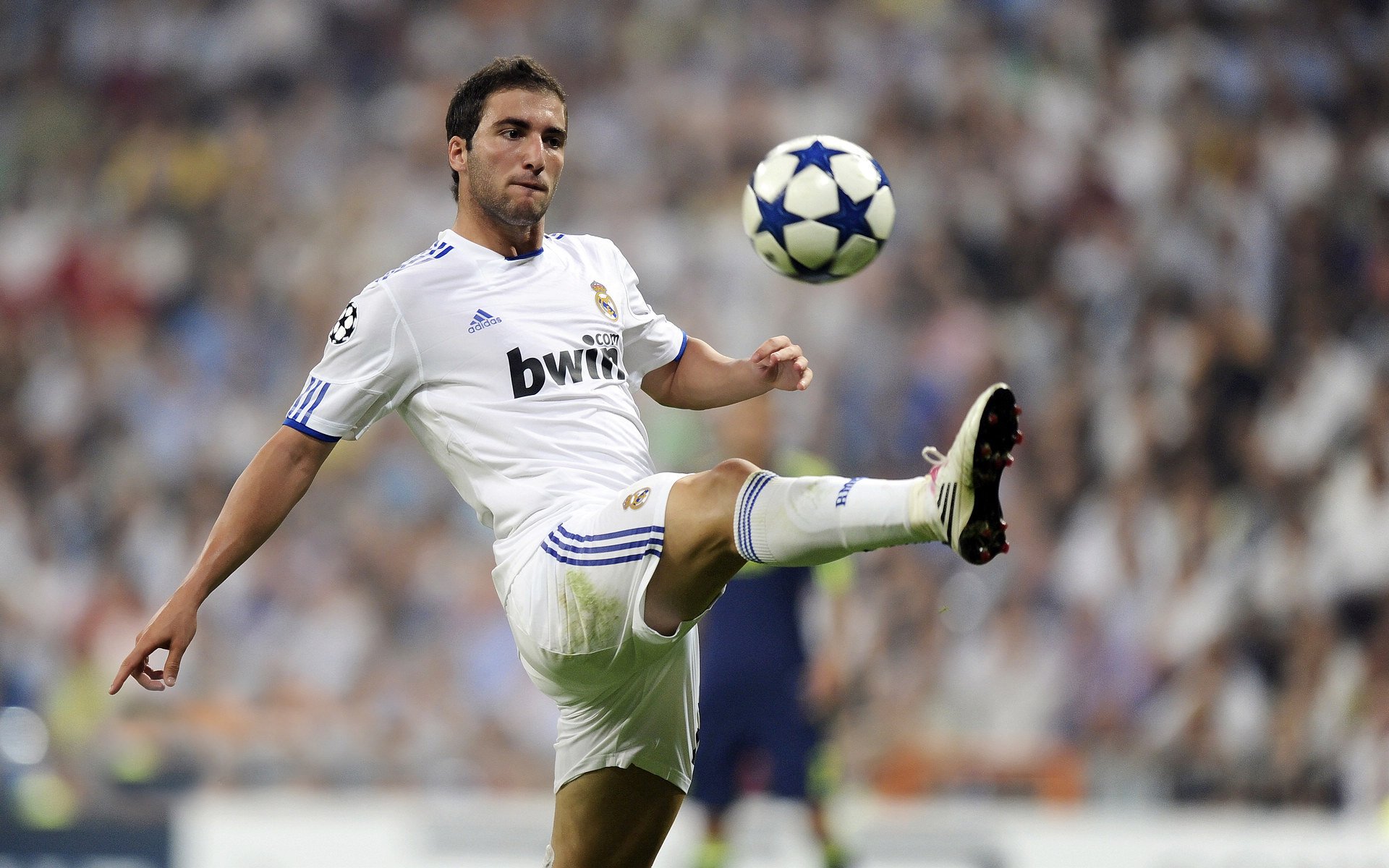 记忆迷雾中的高光,当比利时力克曼城,格列兹曼如何点燃欧洲之夜