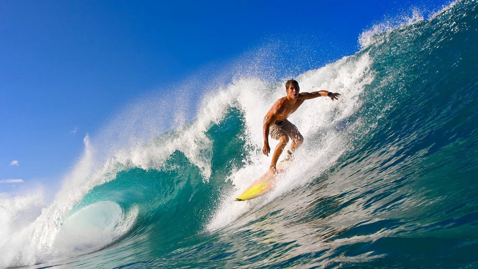 PG电子官方-双子星破晓，迈凯伦逆袭红牛王朝，周冠宇银河战舰畔点亮东方曙光